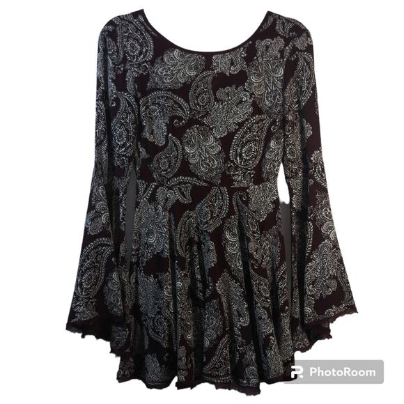 UO Urban Outfitters Ecote Sascha Bell Sleeve Paisley Red Dress Size Small - Picture 2 of 11